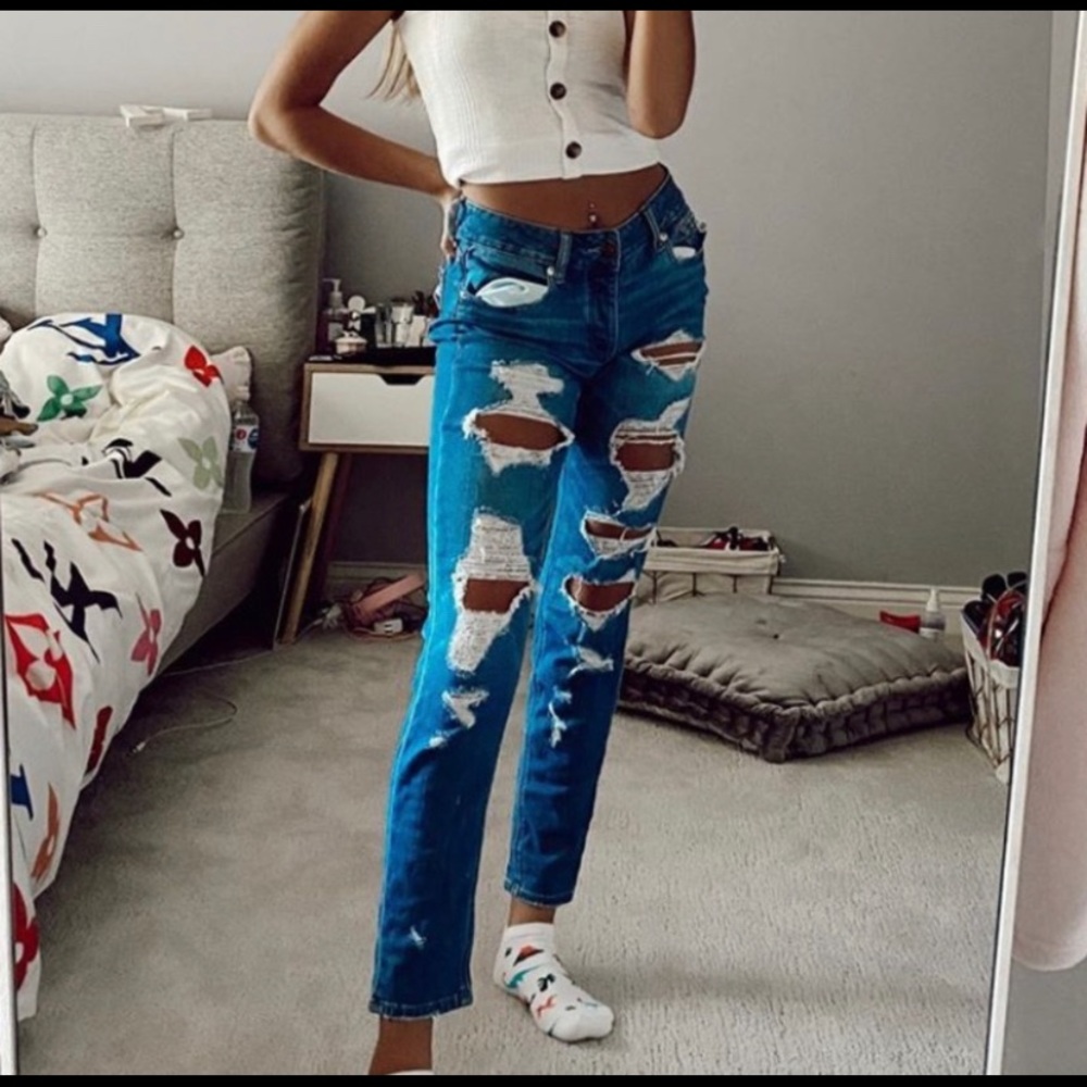 Cute AE mom jeans😍